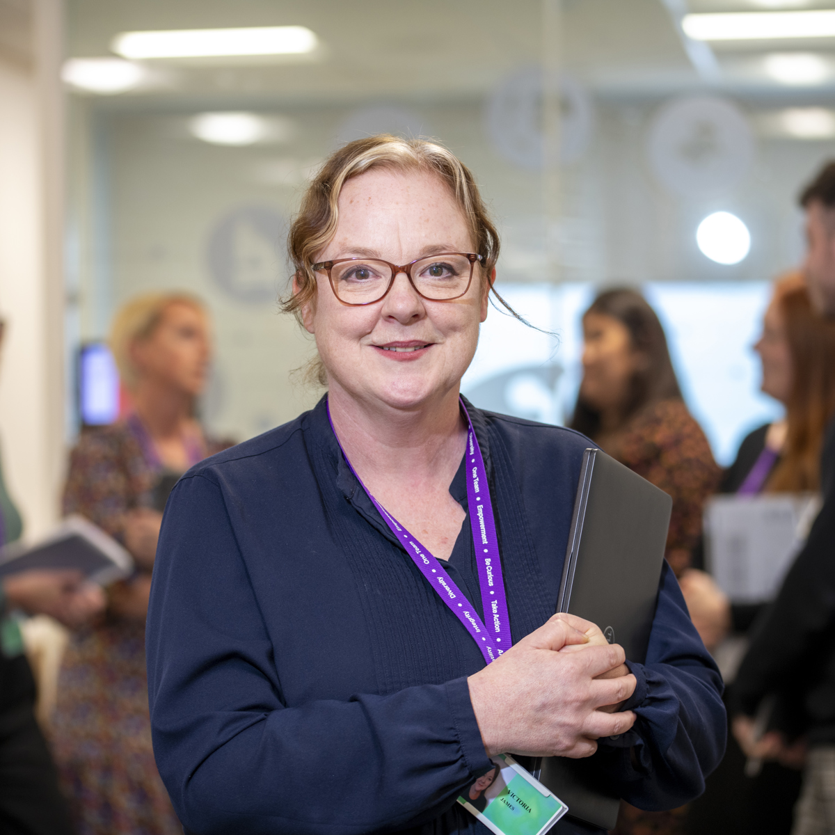 Trainer with delegates in background