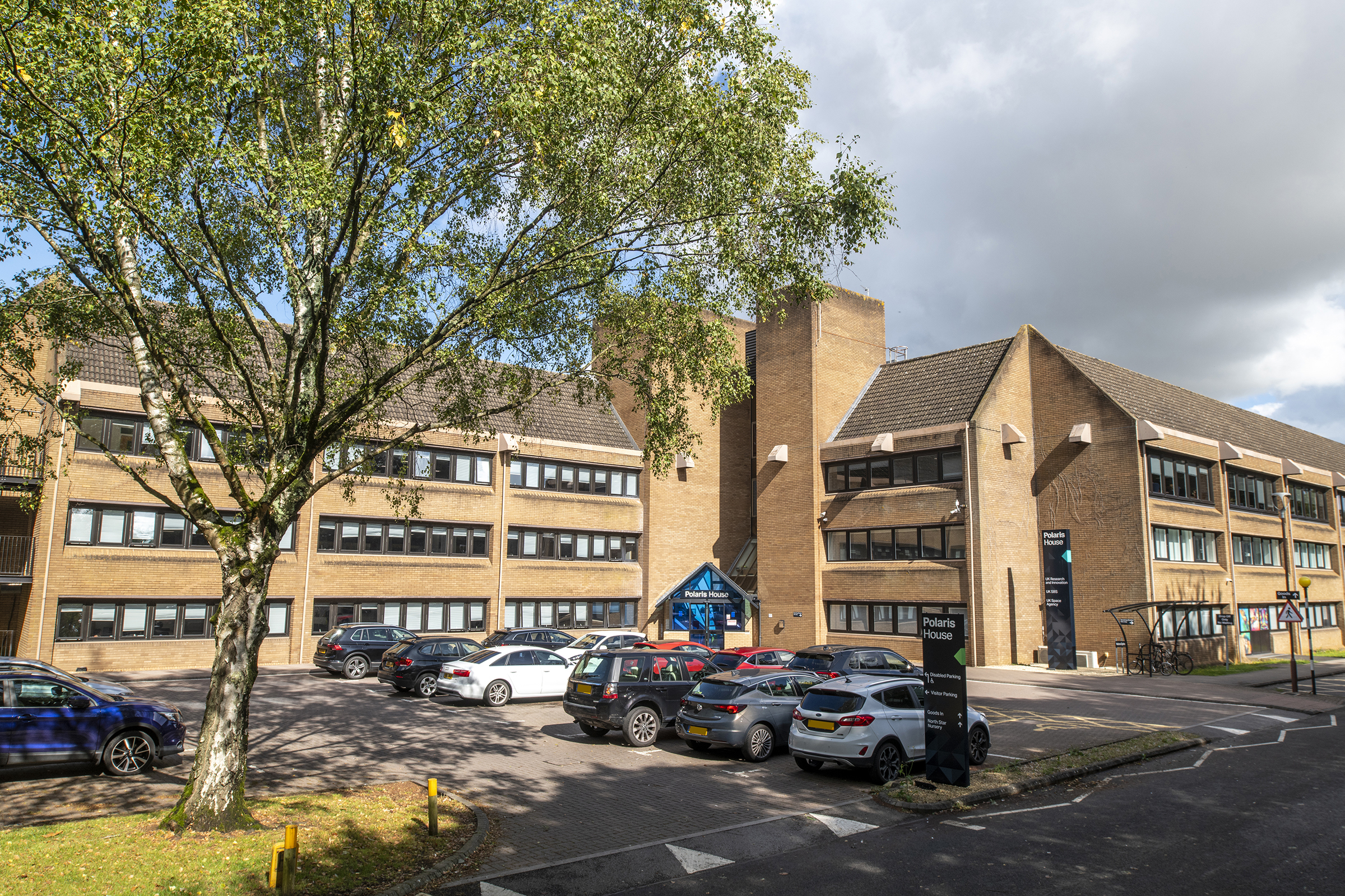 contact-ph.jpg?rxy=0.5725507830916909,0.6661972649225708\u0026width=1200\u0026height=1200\u0026v=1da0835f89abbb0